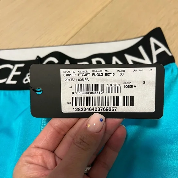 Dolce and Gabbana set - Picture 9 of 11